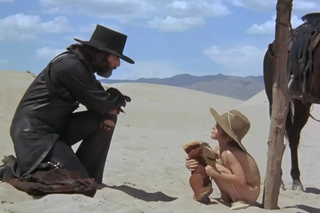 “El Topo” (1970): Un viaje ácido hacia la iluminación cinematográfica
